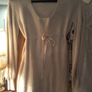 Women's scoop neck sweater